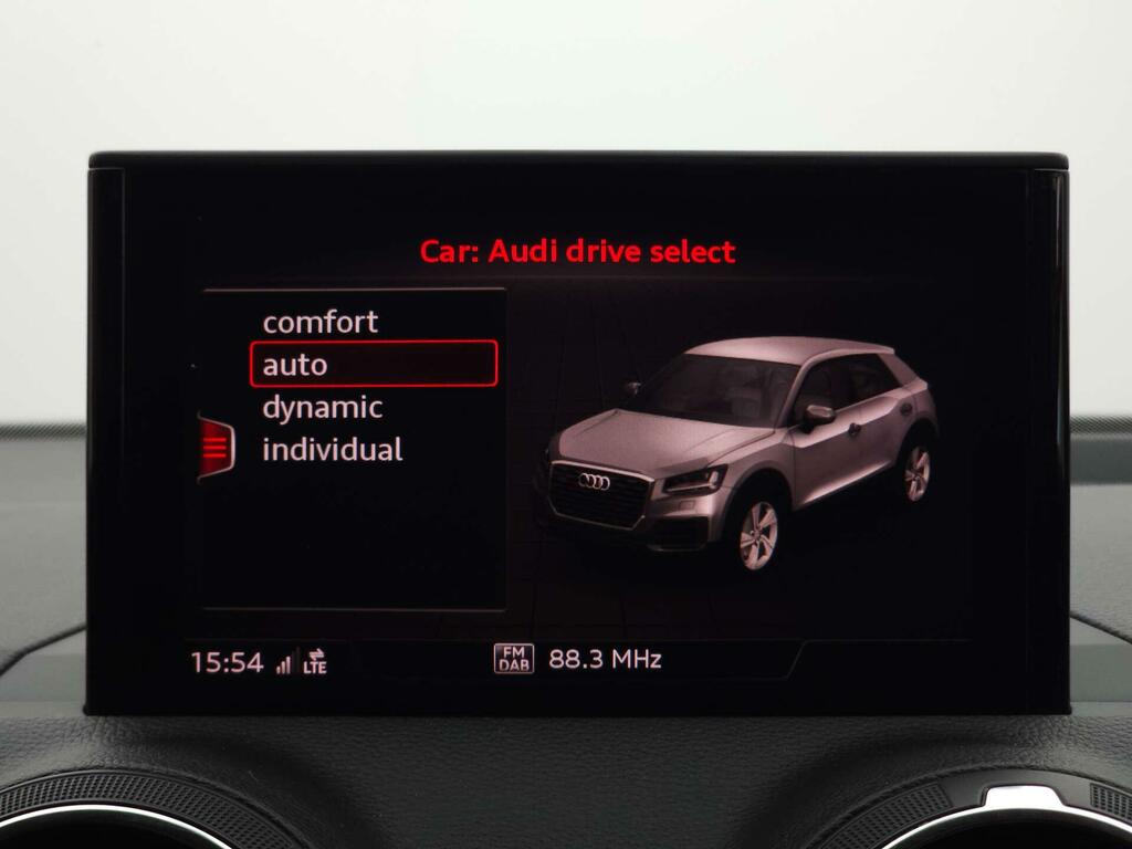 Audi Q2 Sport WR69TKK Silver #4