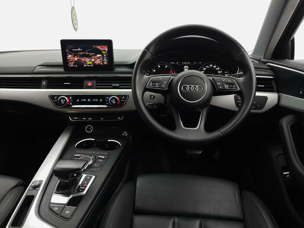 Audi A4 Sport Black #3