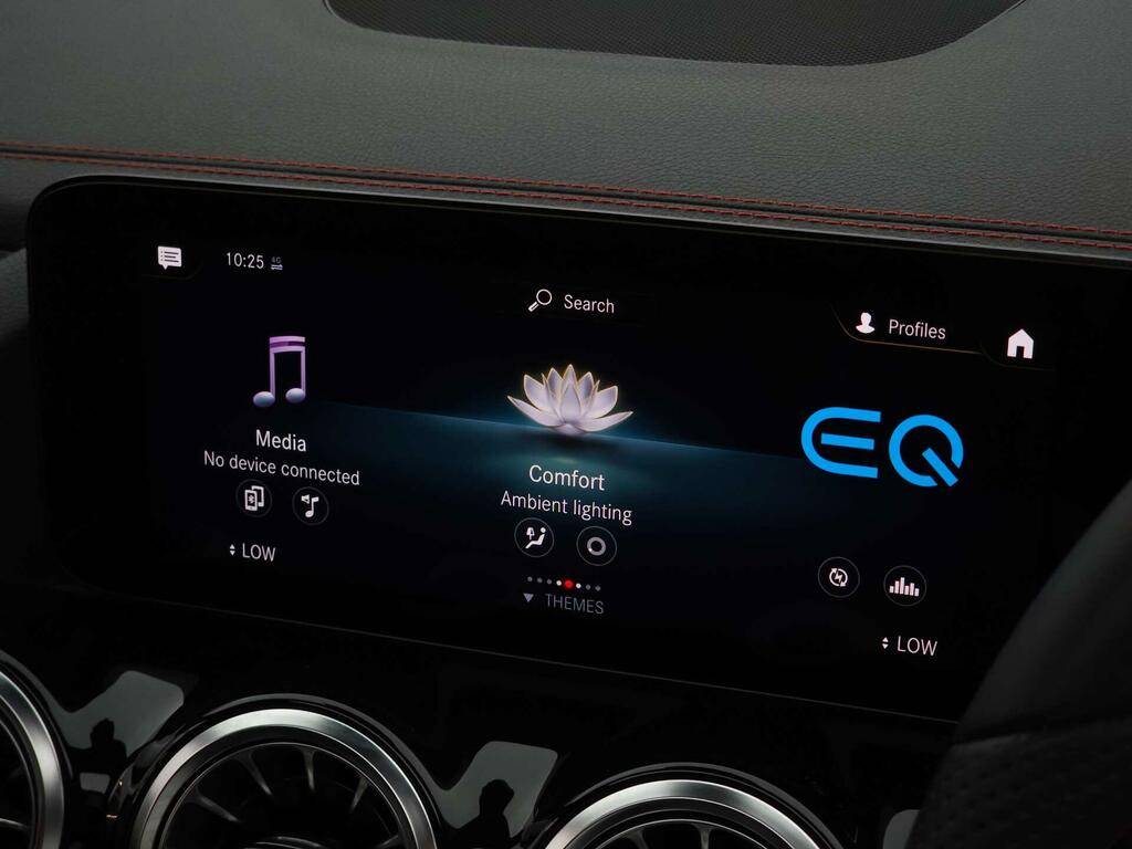 Mercedes-Benz EQA Eqa 350 66.5Kwh Amg Line Premium 4Matic Grey #5