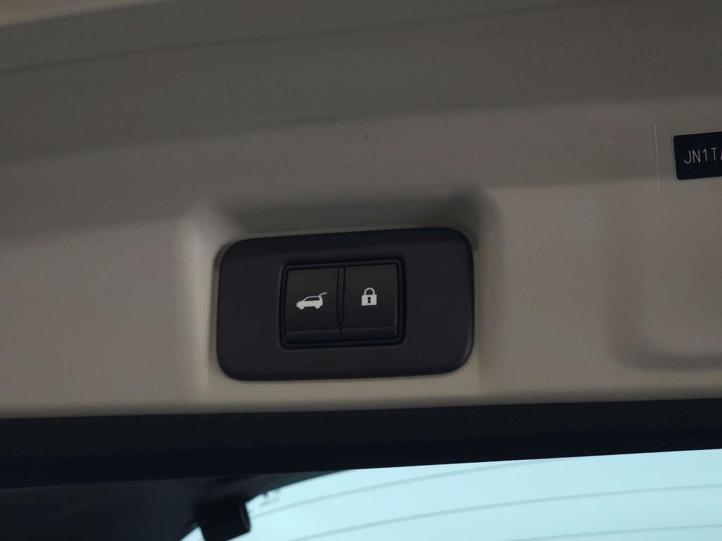 Nissan Ariya 63Kwh Advance Suv 7.4Kw Charger Black #16