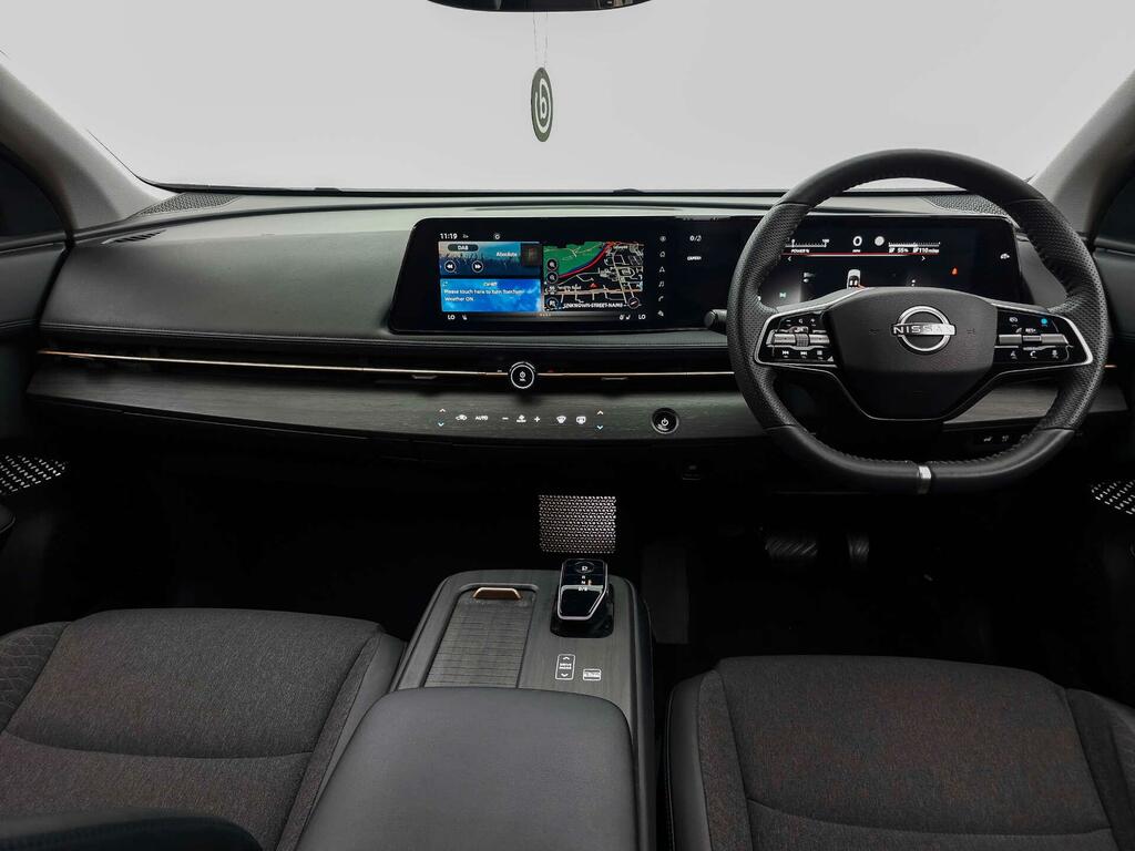 Nissan Ariya 63Kwh Advance Suv 7.4Kw Charger Black #12