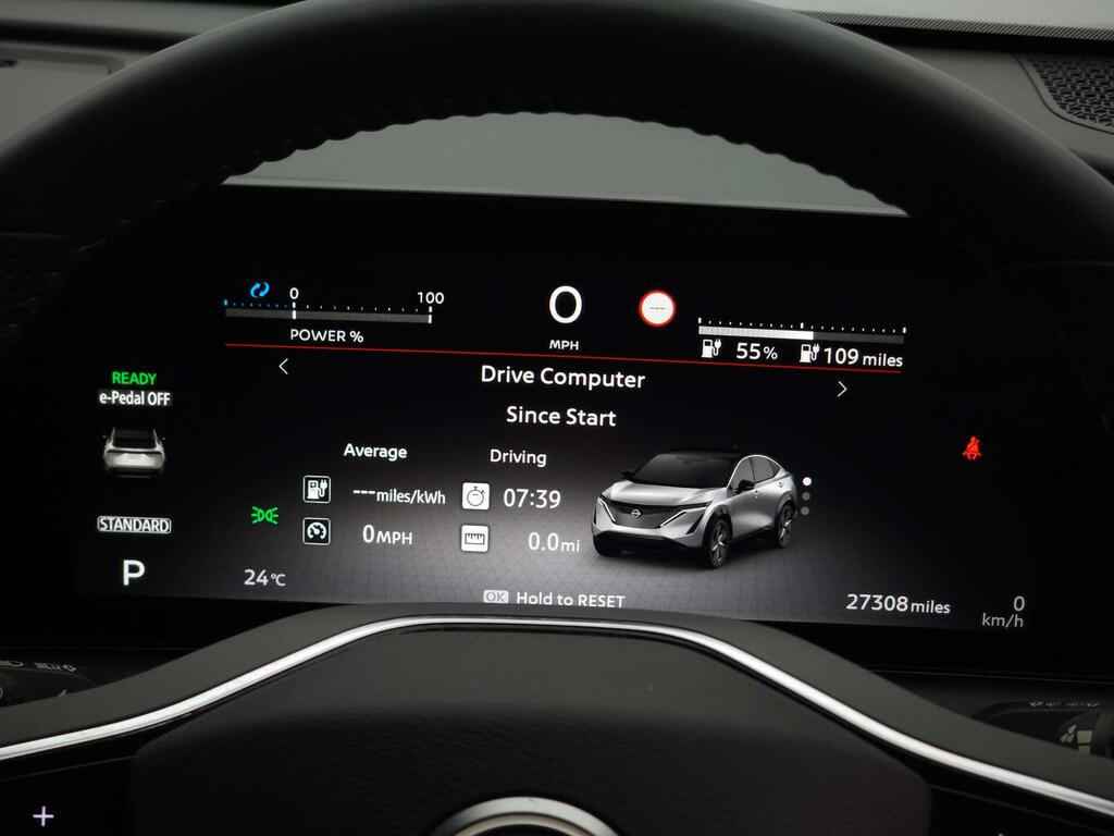 Nissan Ariya 63Kwh Advance Suv 7.4Kw Charger Black #38