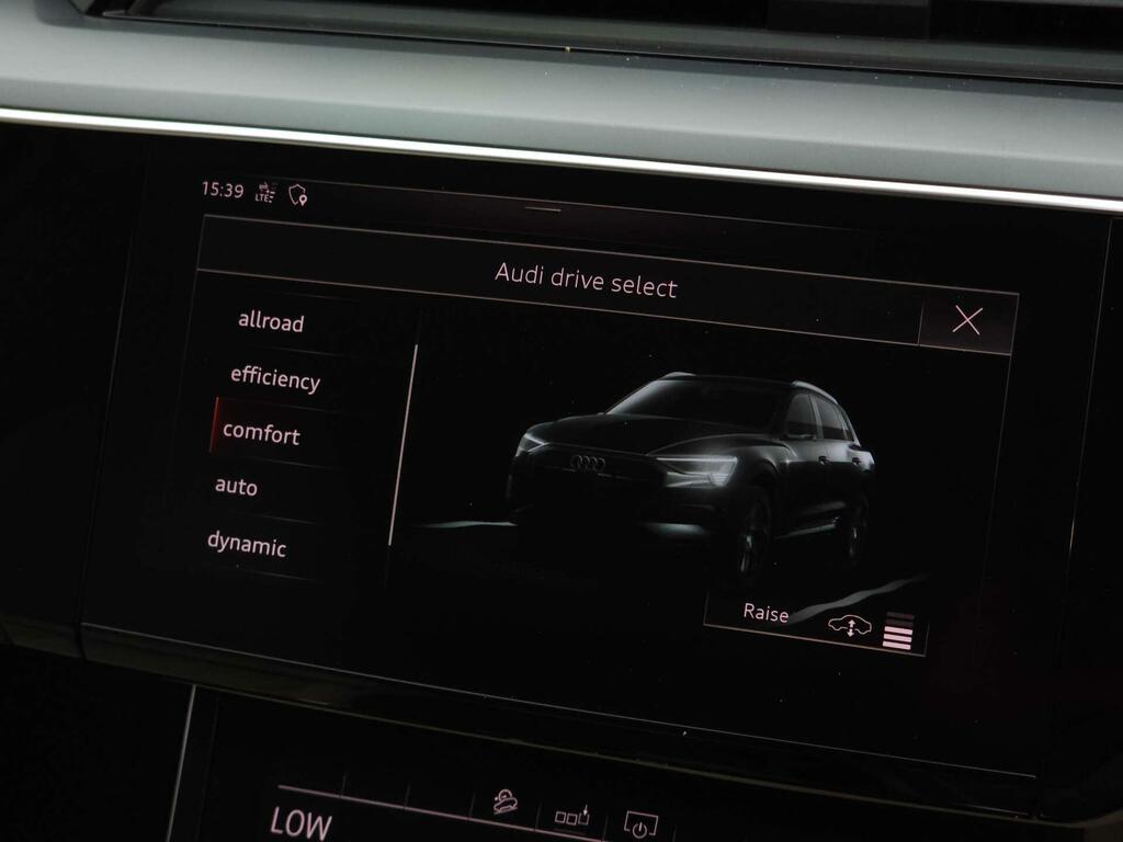 Audi E-tron 55 Quattro 95Kwh Black #5