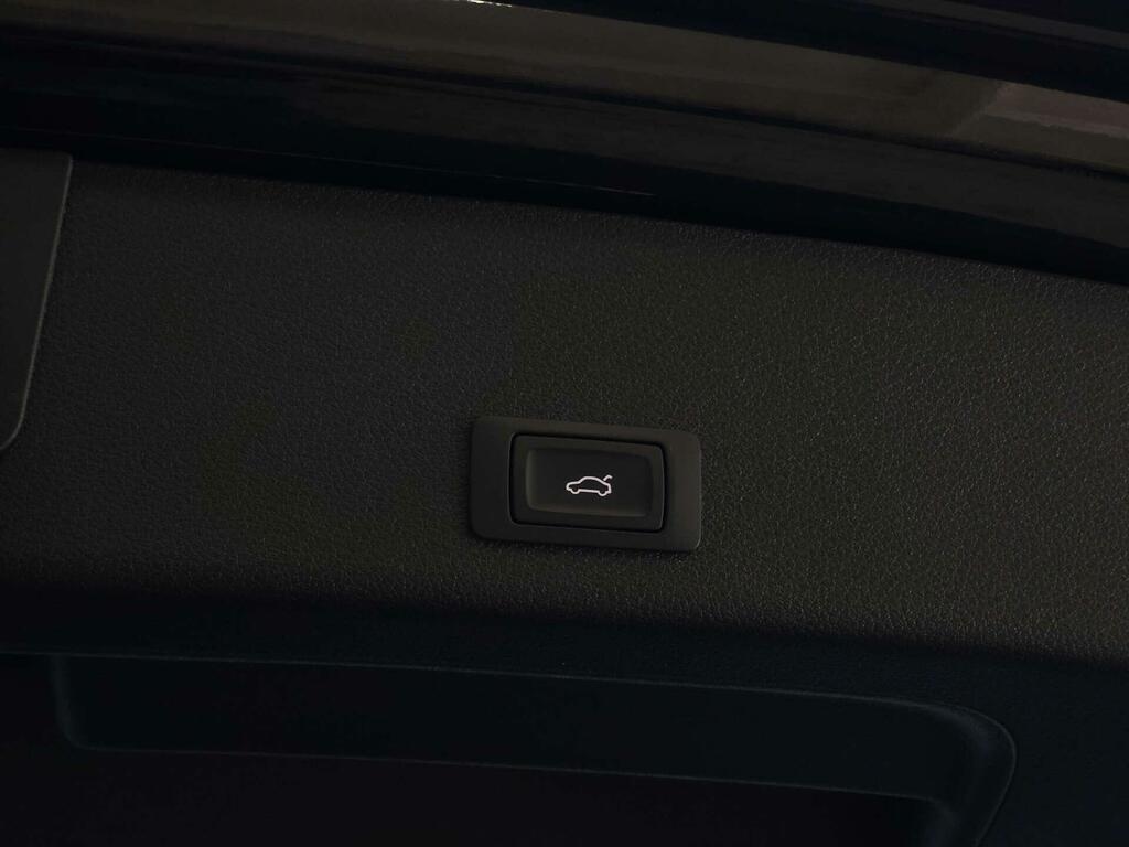 Audi E-tron Technik Blue #15