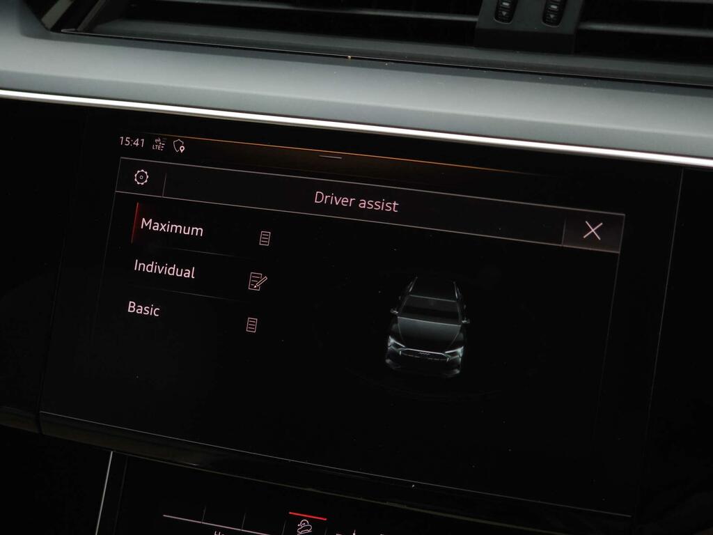 Audi E-tron Technik Blue #35