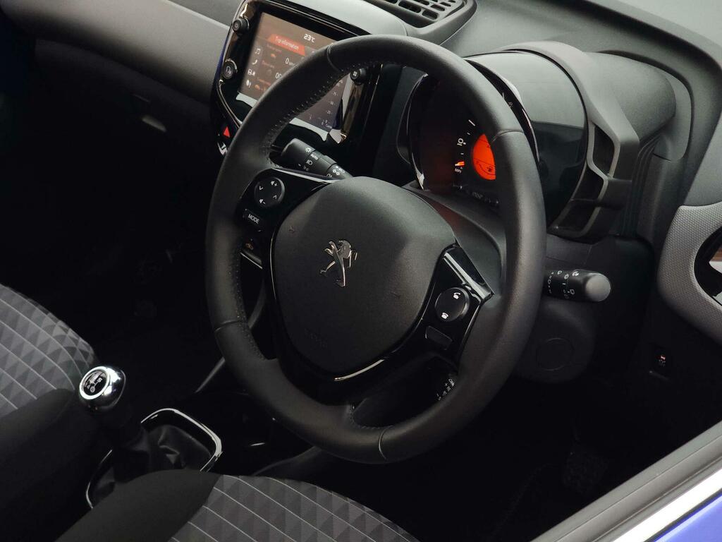 Peugeot 108 Active White #23