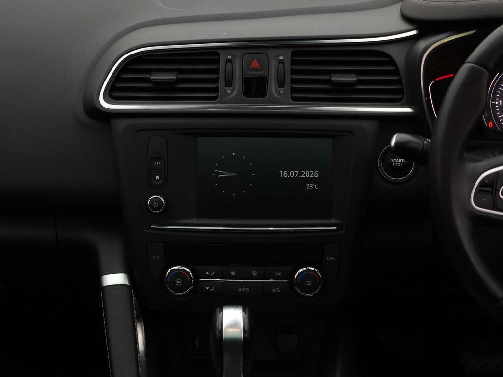 Renault Kadjar Signature Nav Red #26