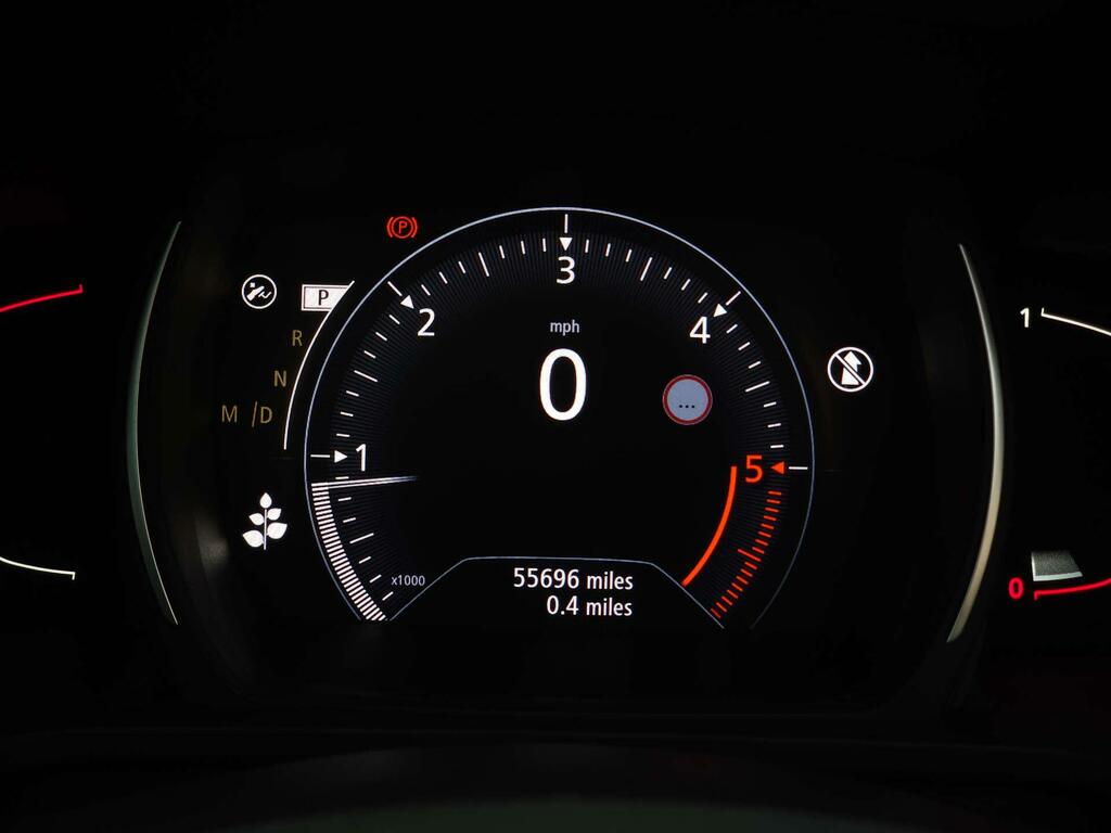 Renault Kadjar Signature Nav Red #37