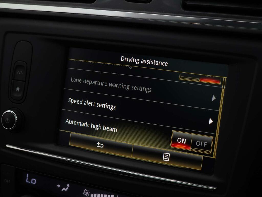 Renault Kadjar Signature Nav Red #31
