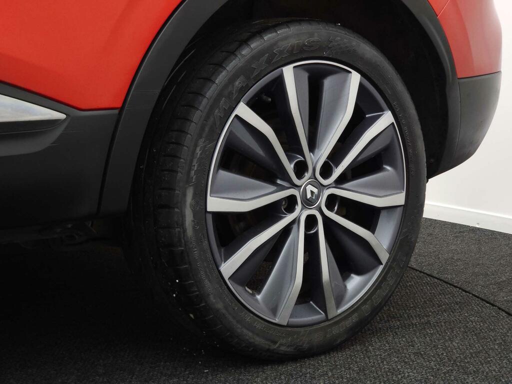 Renault Kadjar Signature Nav Red #21