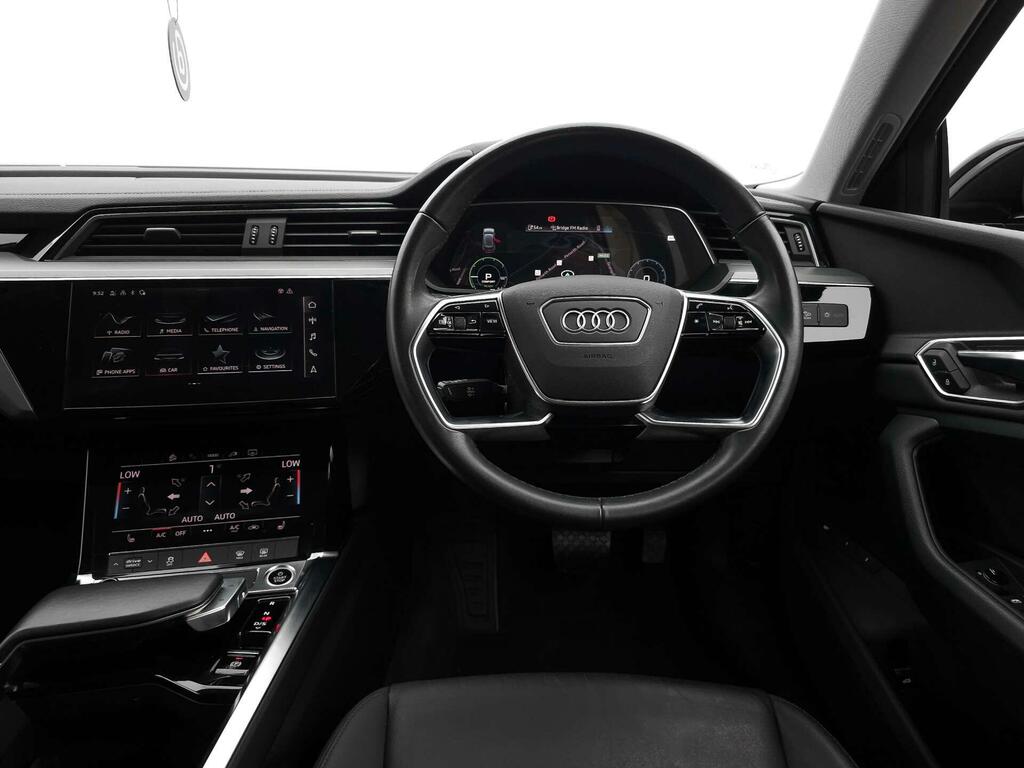 Audi E-tron Technik Black #3