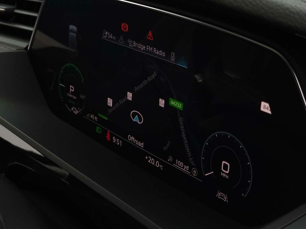 Audi E-tron Technik Black #6
