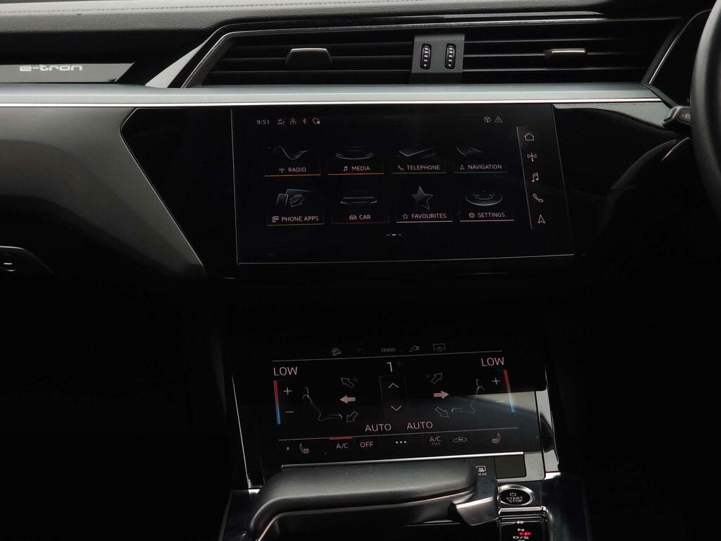 Audi E-tron 300Kw 55 Quattro 95Kwh Launch Edition Grey #28