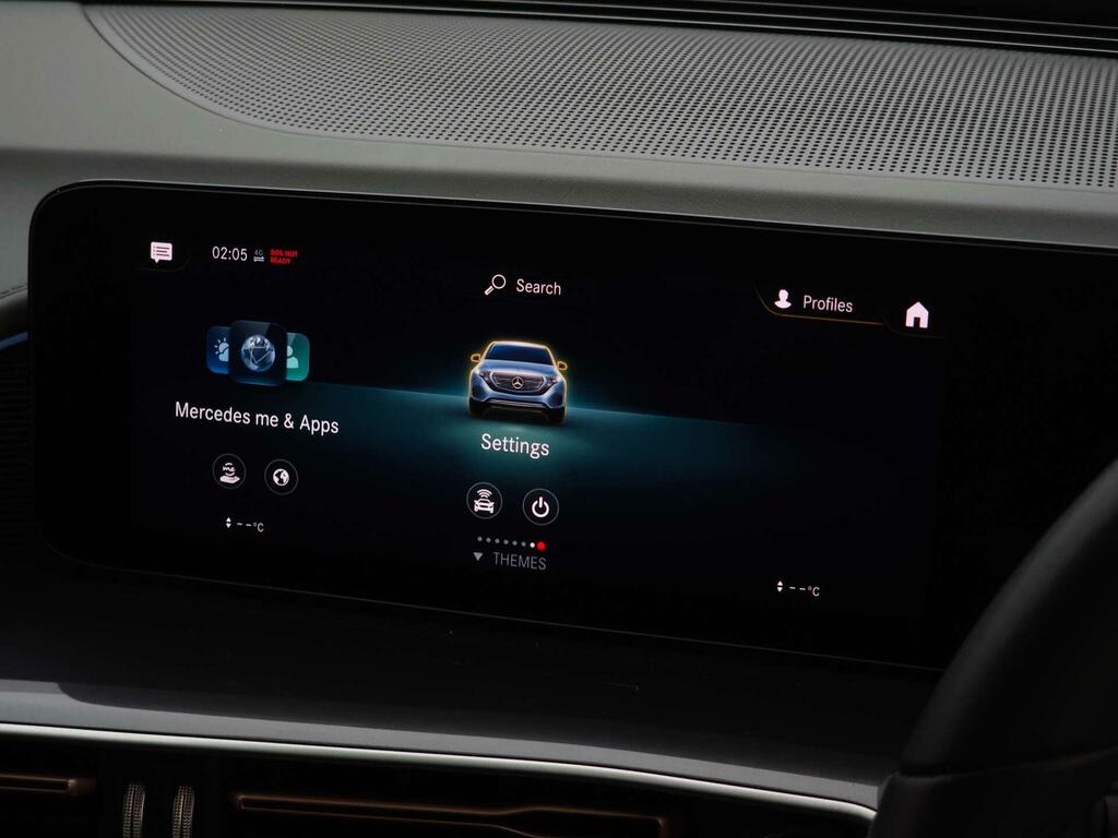 Mercedes-Benz EQC Suv Silver #30