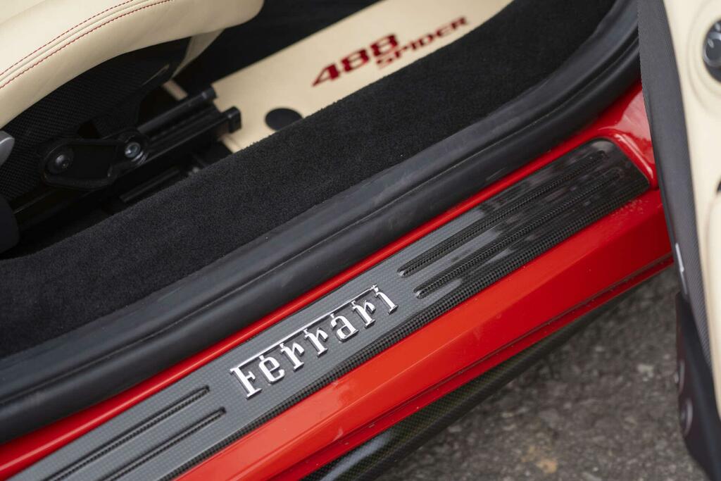 Ferrari 488 488 Pista Red #29
