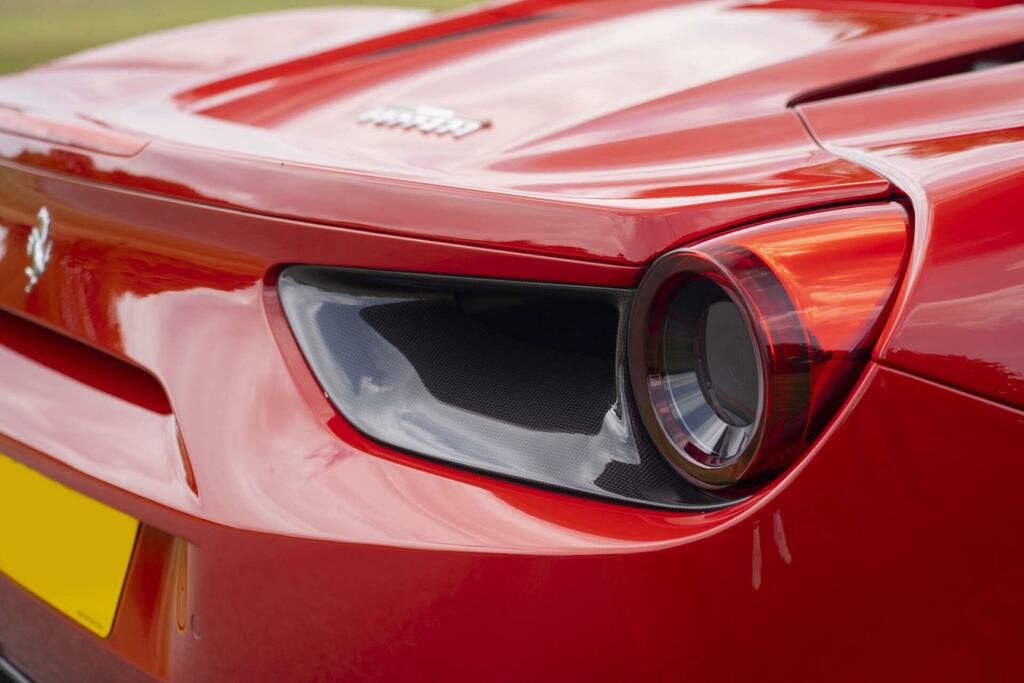Ferrari 488 488 Pista Red #40
