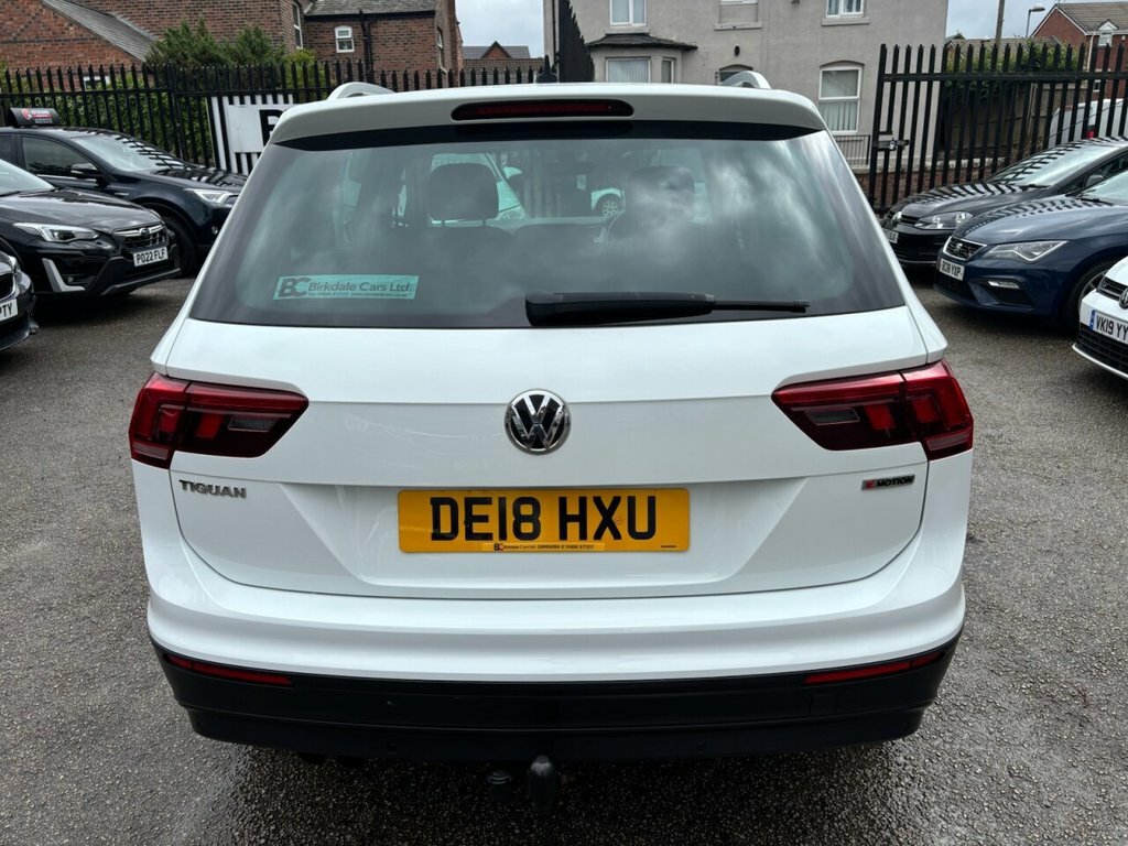 Volkswagen Tiguan 2L Se Navigation DE18HXU White #5