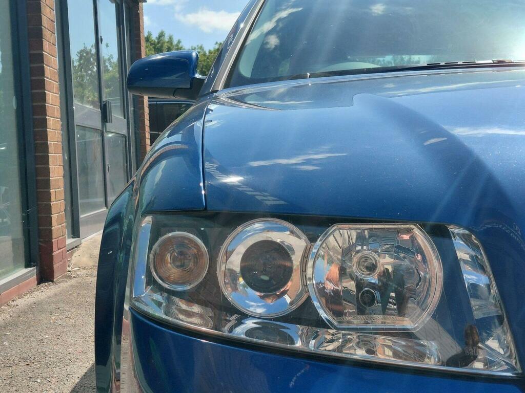 Audi A4 Estate 1.8 Se 200151 Blue #19