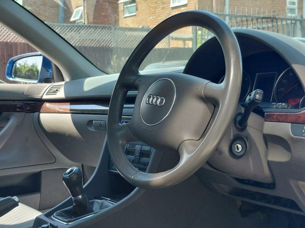 Audi A4 Estate 1.8 Se 200151 Blue #18