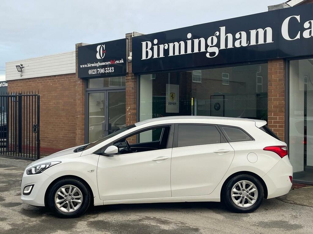 Hyundai I30 1.6 Crdi Blue Drive Se Tourer Euro 6 Ss White #4