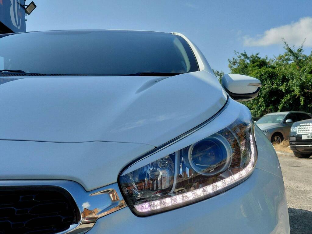 Kia Proceed Hatchback 1.6 Gdi Ecodynamics Se Euro 5 Ss White #4