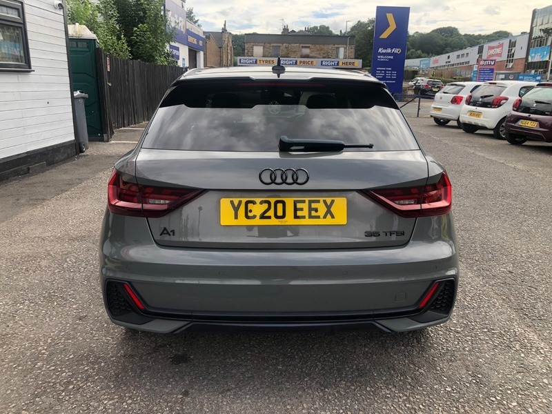 Audi A1 Sportback Tfsi S Line YC20EEX Grey #4