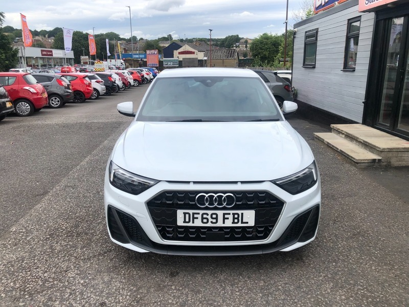 Audi A1 Sportback Tfsi S Line White #2