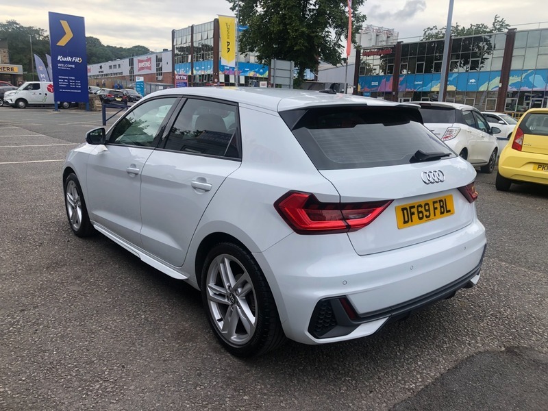 Audi A1 Sportback Tfsi S Line White #6