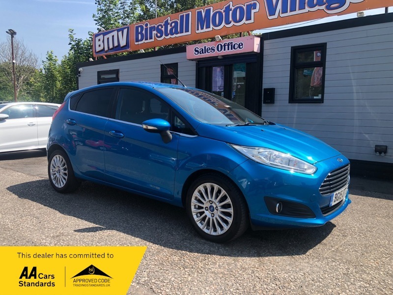 Ford Fiesta Titanium Blue