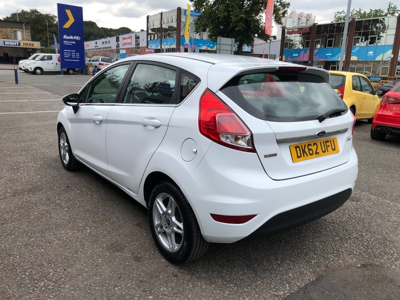 Ford Fiesta Zetec White #6
