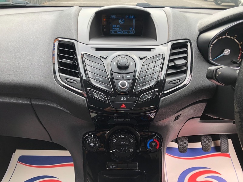Ford Fiesta 1.25 Zetec #12