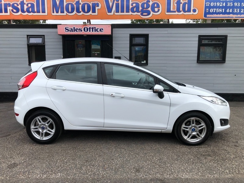 Ford Fiesta Zetec White #3