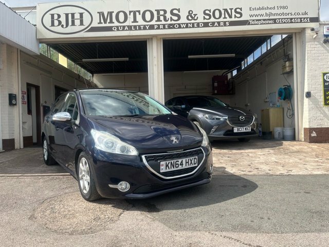 Peugeot 208 1.6 E-hdi Style Hatchback Blue