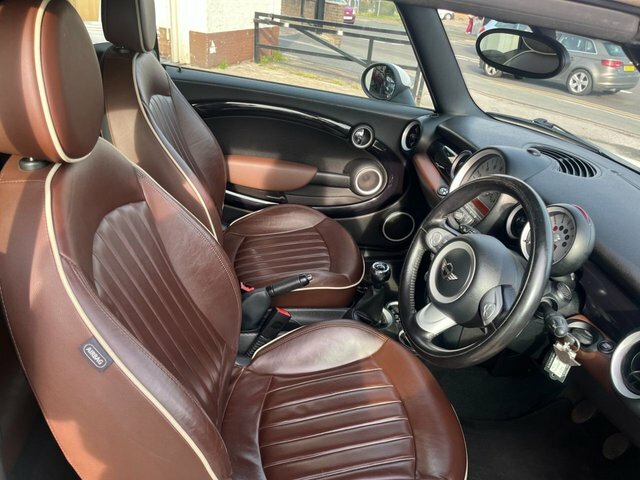 Mini Convertible 1.6 Cooper Convertible White #6