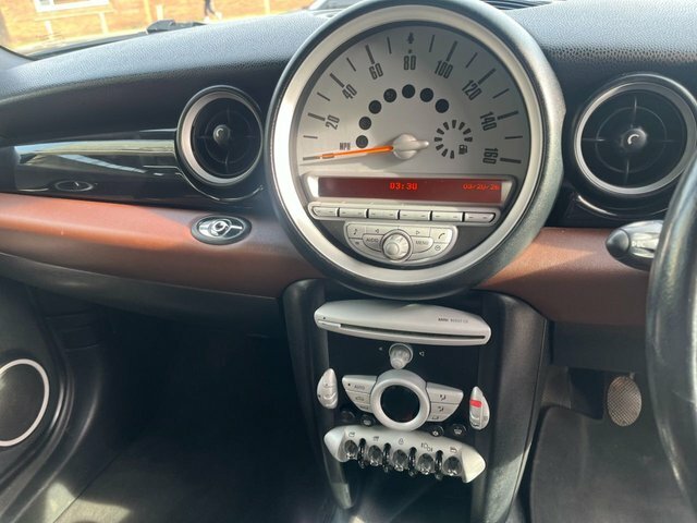 Mini Convertible 1.6 Cooper Convertible White #5