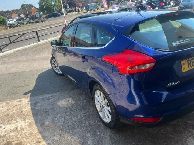 Ford Focus 1.5 Tdci Titanium Hatchback RE17MHN Blue #6