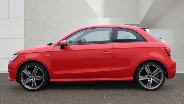Audi A1 1.4 Tfsi Cod Black Red #5