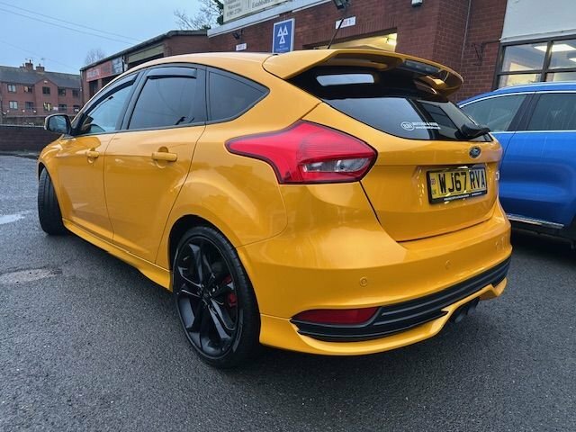 Ford Focus 2.0 Tdci St-2 Hatchback Yellow #4