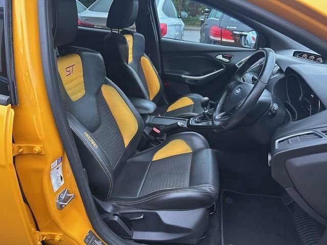 Ford Focus 2.0 Tdci St-2 Hatchback Yellow #5
