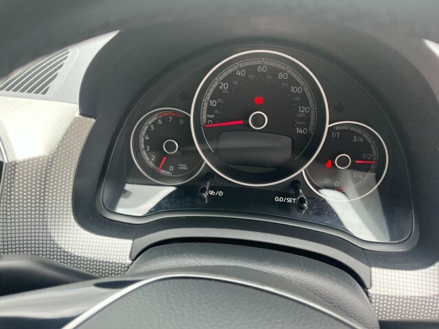 Volkswagen Up Vw Up 1.0 Take Up Yellow #11