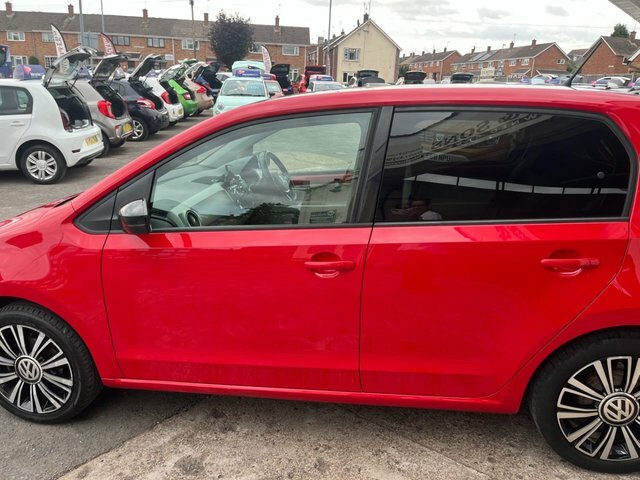 Volkswagen Up Vw Up 1.0 Take Up Yellow #7