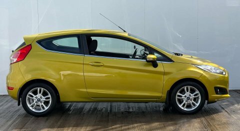 Ford Fiesta 1.0 Fiesta Zetec CE17XDU Yellow #2