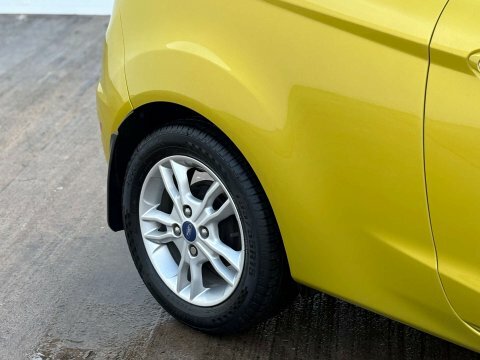 Ford Fiesta 1.0 Fiesta Zetec CE17XDU Yellow #3