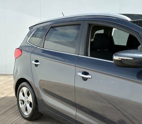 Kia Carens 1.7 Crdi 2 Mpv Euro 6 Ss 114 White #12