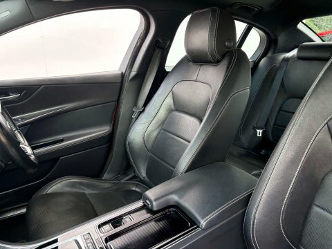 Jaguar XE Hse Grey #54