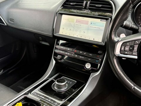 Jaguar XE Hse Grey #18