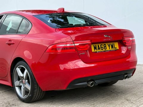 Jaguar XE Hse Grey #39