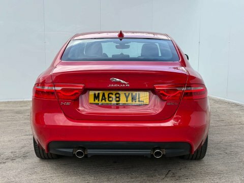Jaguar XE Hse Grey #35