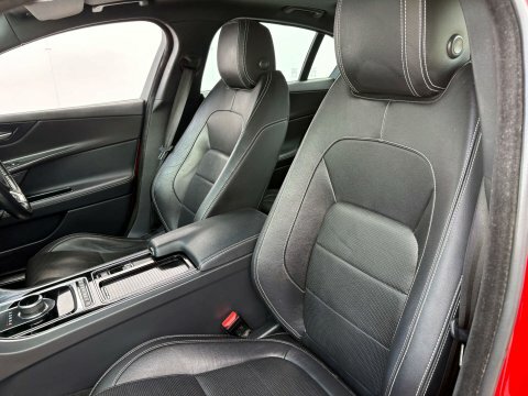 Jaguar XE Hse Grey #55
