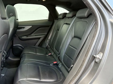 Jaguar F-Pace D200 R-dynamic Se Black Grey #70